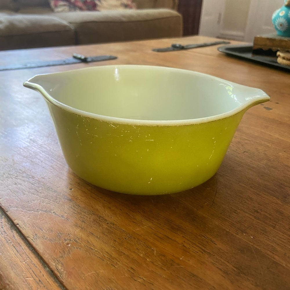 Vintage 472 1 1/2 Pt Verde Green Pyrex Dish